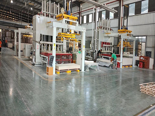 家具板工廠(chǎng)